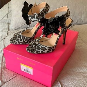 Betsey Johnson leopard print heels